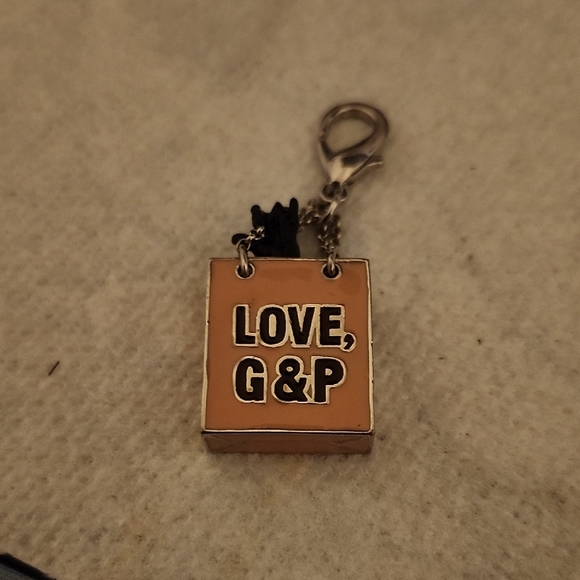 Juicy Couture Silver 'Choose Juicy'  With Dog Charm - Picture 2 of 2